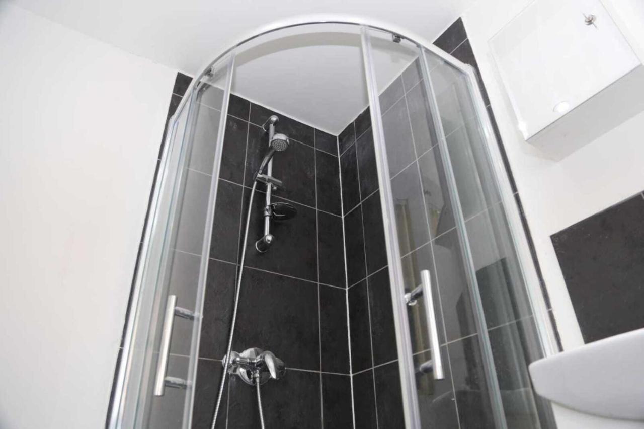 Casa vacanze Budget 4-bedrooms In Thamesmead *