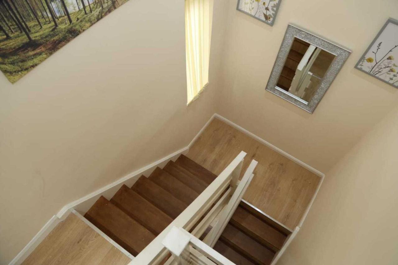Budget 4-bedrooms In Thamesmead Casa vacanze *