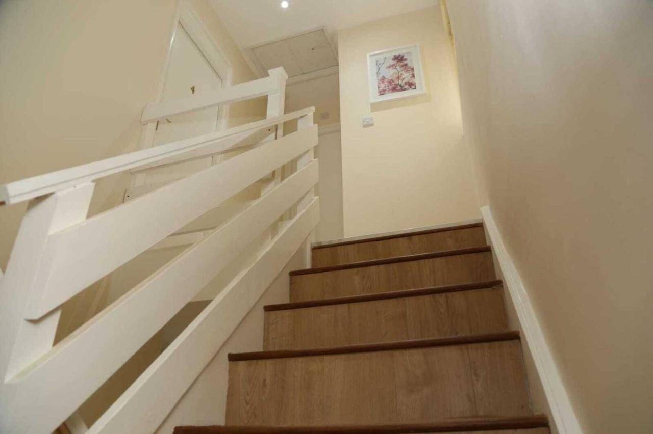 Casa vacanze Budget 4-bedrooms In Thamesmead Londra