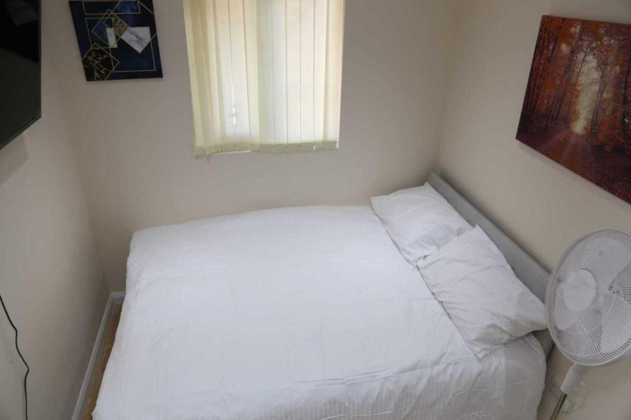 Casa vacanze Budget 4-bedrooms In Thamesmead Londra