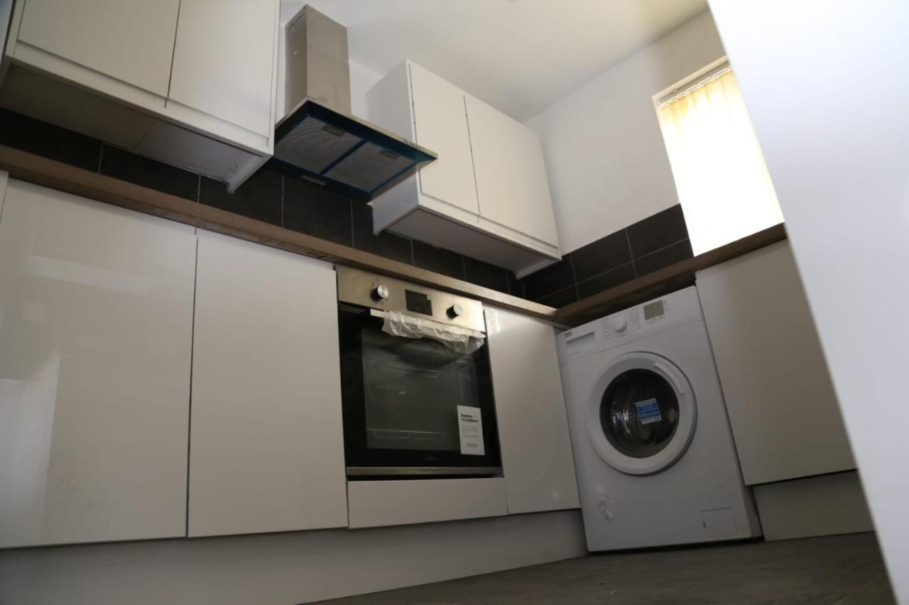 Budget 4-bedrooms In Thamesmead * Londra
